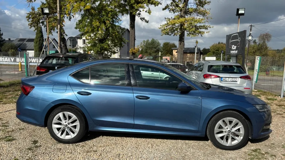 SKODA Octavia -