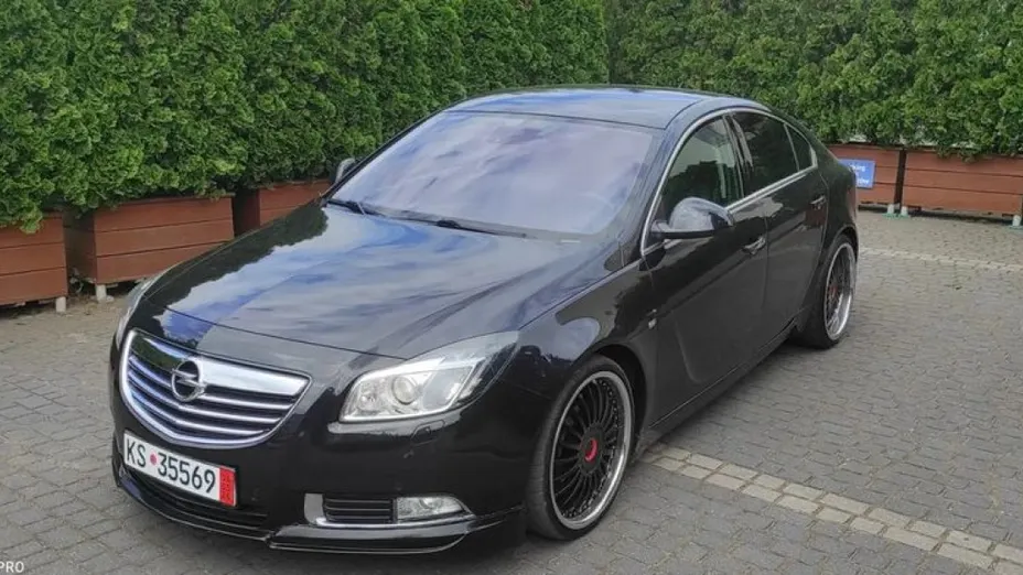 OPEL Insignia -