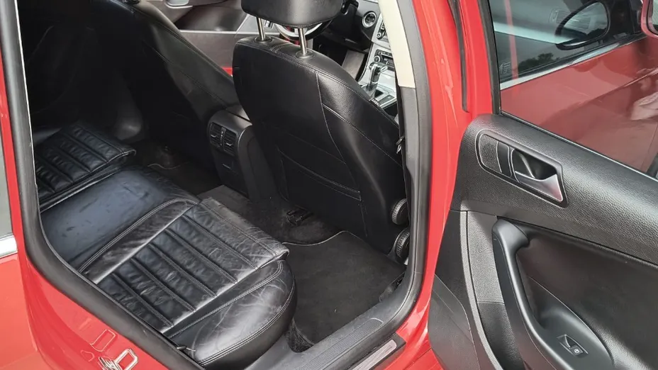 VOLKSWAGEN Passat -
