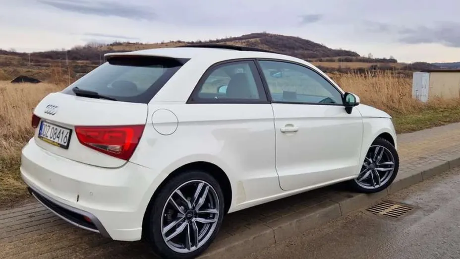 AUDI A1 -