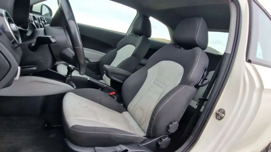 AUDI A1 -