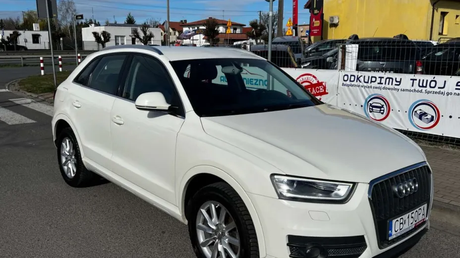 AUDI Q3 -