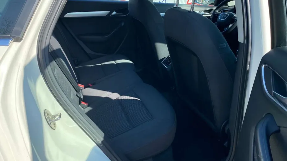 AUDI Q3 -