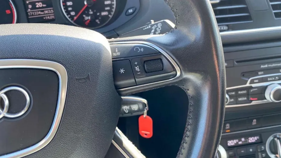 AUDI Q3 -