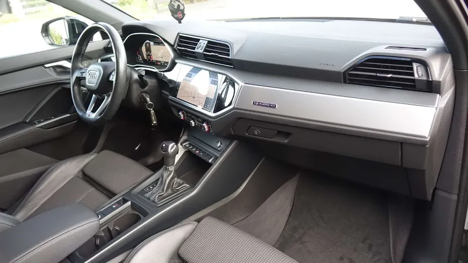 AUDI Q3 Sportback -