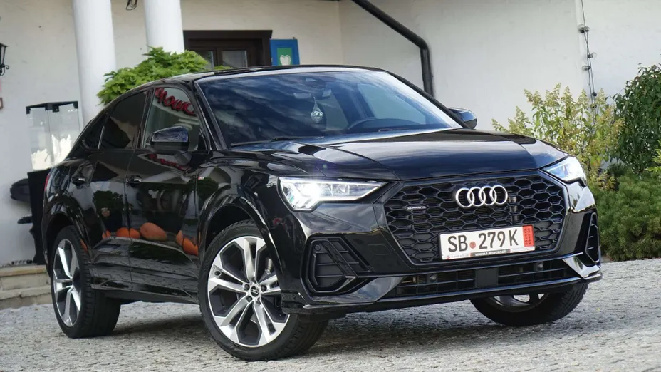 AUDI Q3 Sportback -