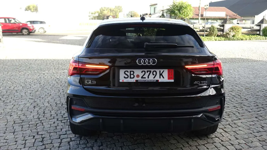 AUDI Q3 Sportback -