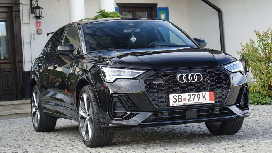 AUDI Q3 Sportback -