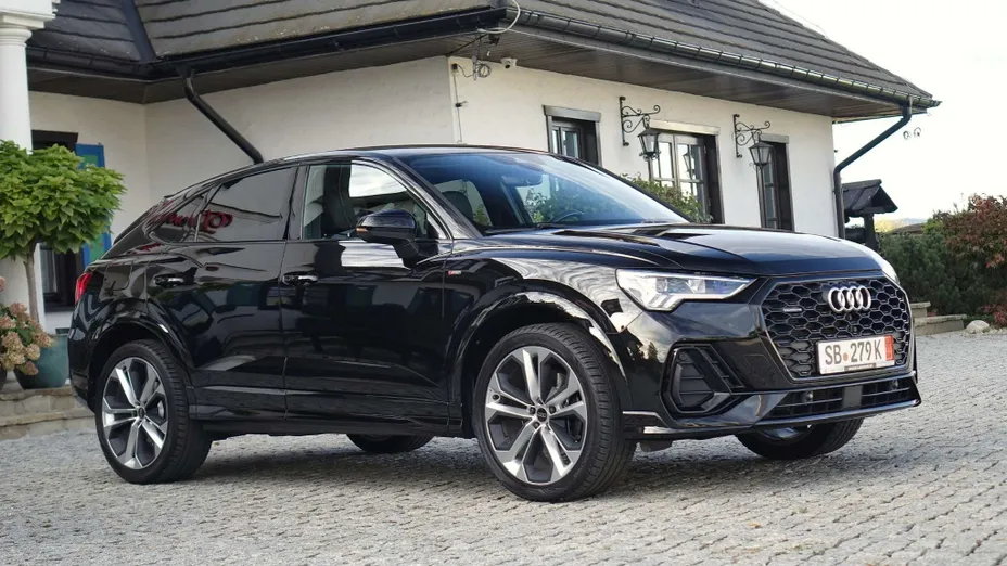 AUDI Q3 Sportback -