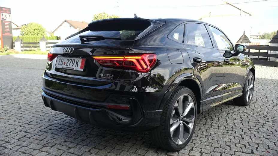 AUDI Q3 Sportback -
