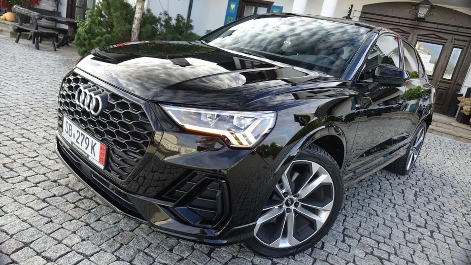 AUDI Q3 Sportback -