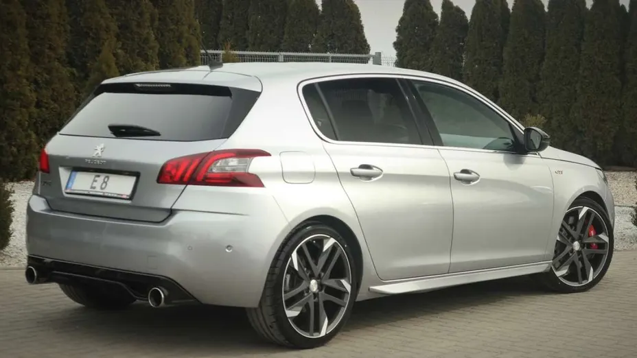 PEUGEOT 308 -