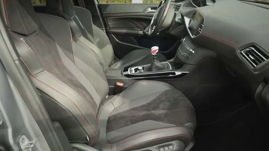 PEUGEOT 308 -
