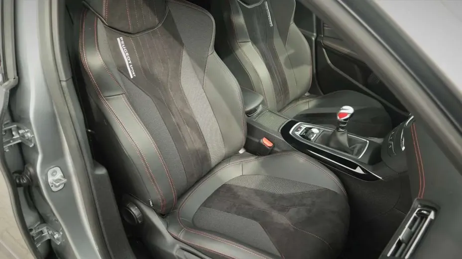 PEUGEOT 308 -