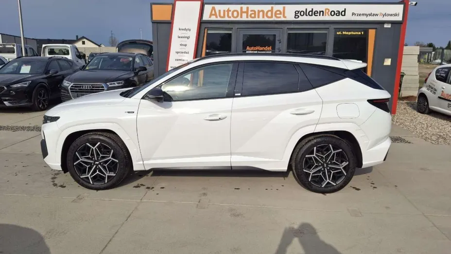 HYUNDAI Tucson -
