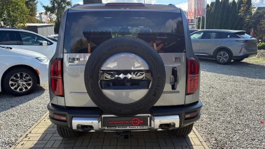 BYD Leopard 5 -