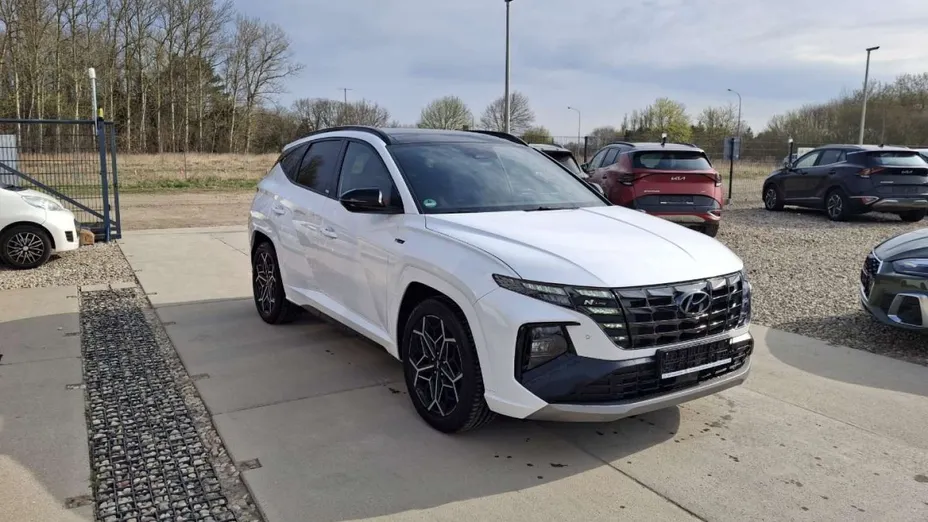 HYUNDAI Tucson -