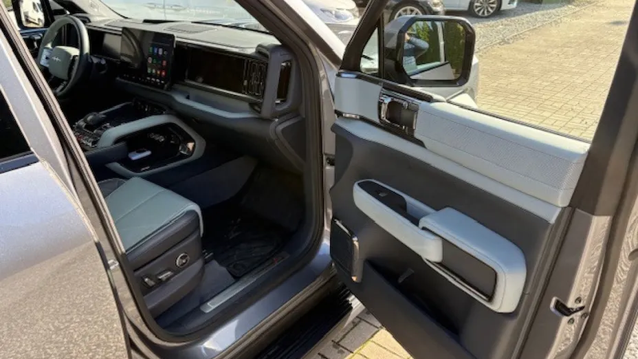 BYD Leopard 5 -
