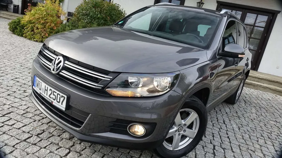 VOLKSWAGEN Tiguan -
