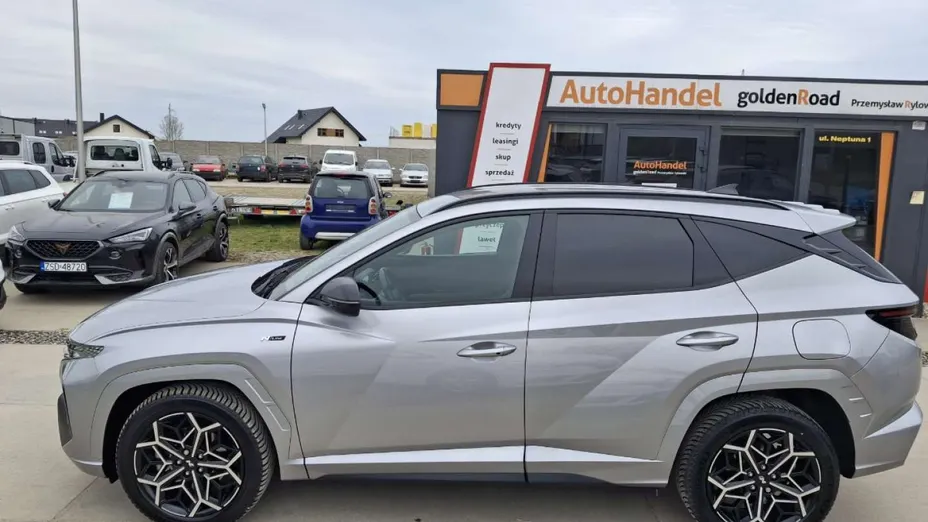 HYUNDAI Tucson -