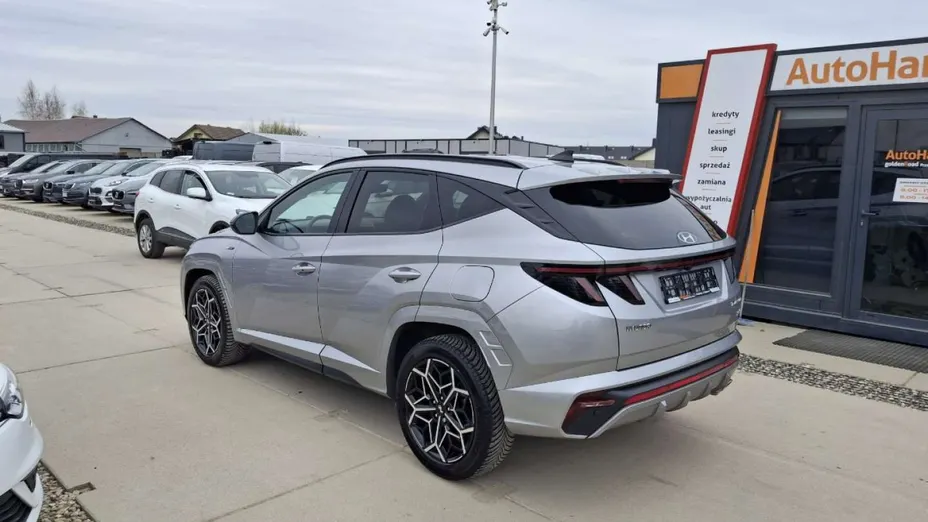 HYUNDAI Tucson -