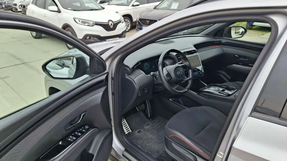 HYUNDAI Tucson -