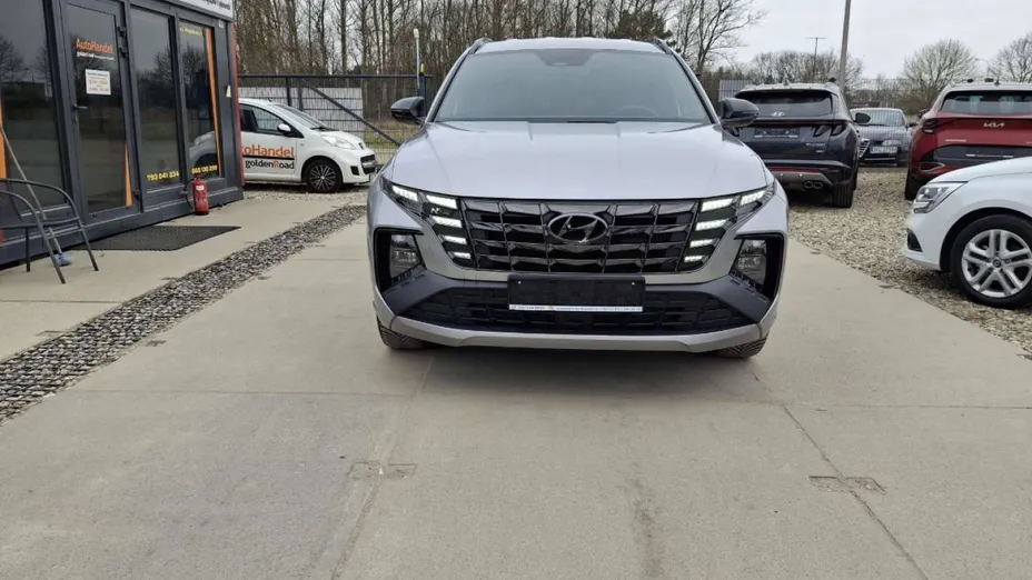 HYUNDAI Tucson -