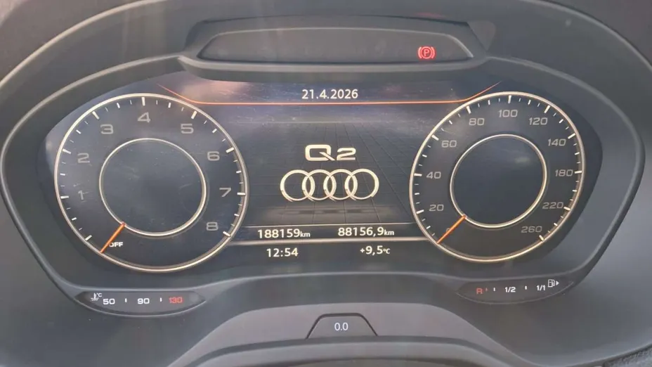 AUDI Q2 -