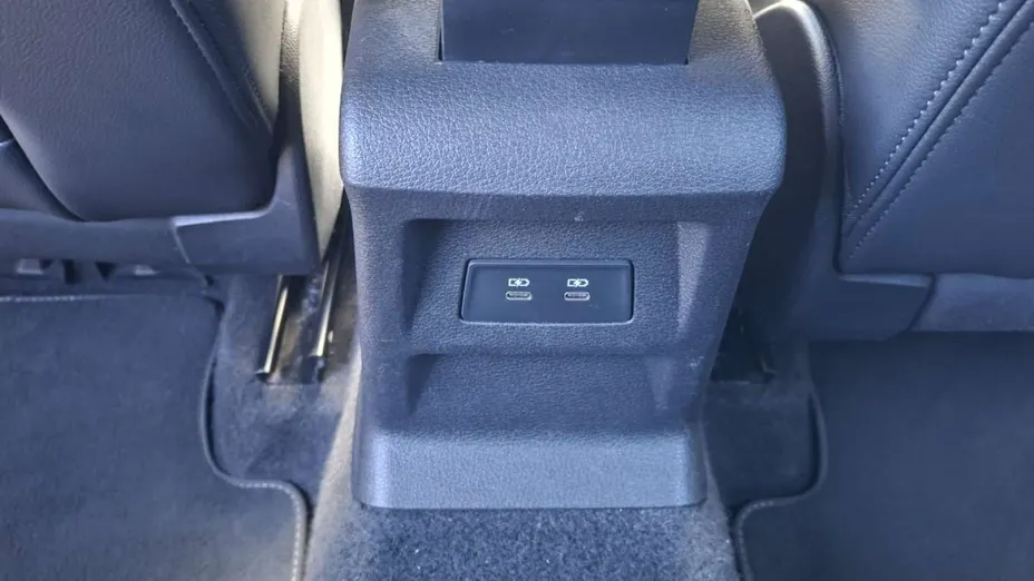 AUDI Q2 -