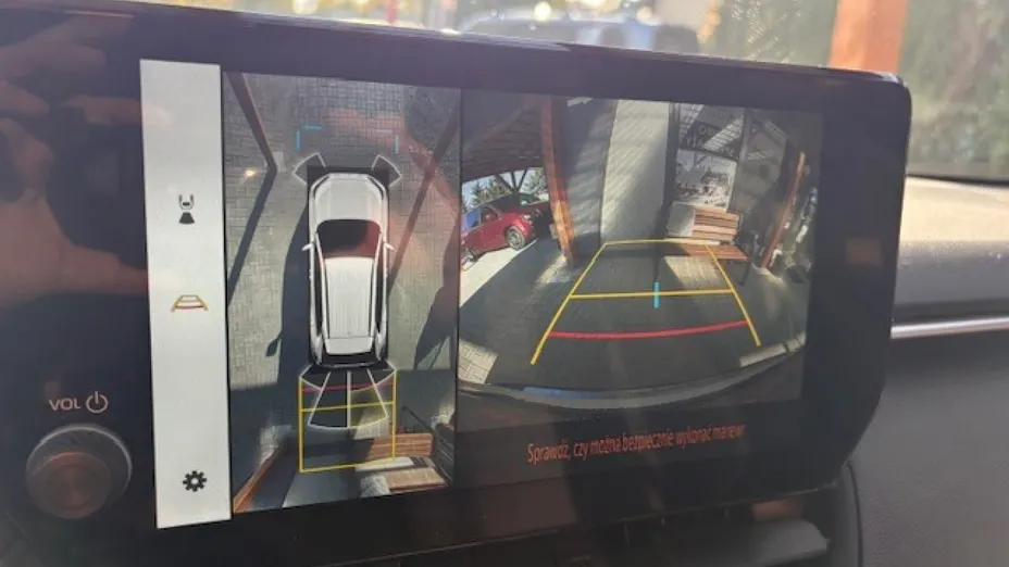 TOYOTA RAV4 -