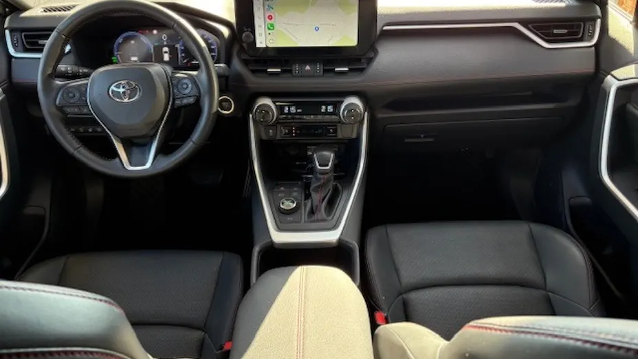 TOYOTA RAV4 -
