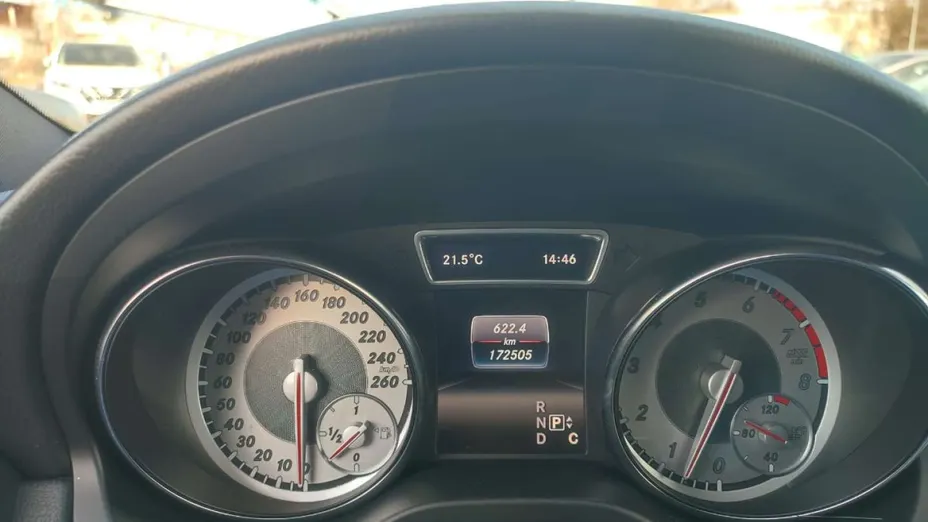 MERCEDES-BENZ GLA -