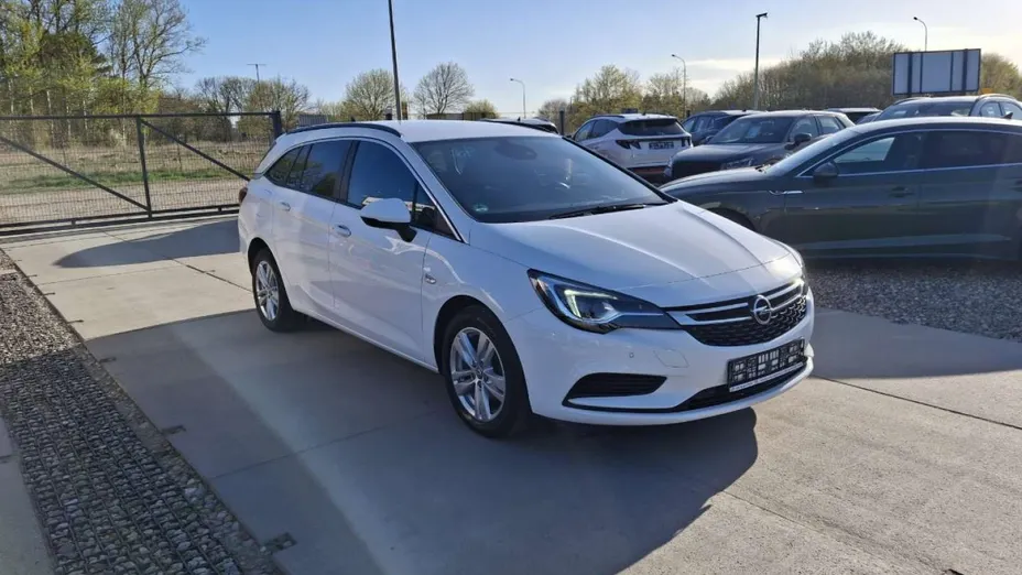 OPEL Astra -