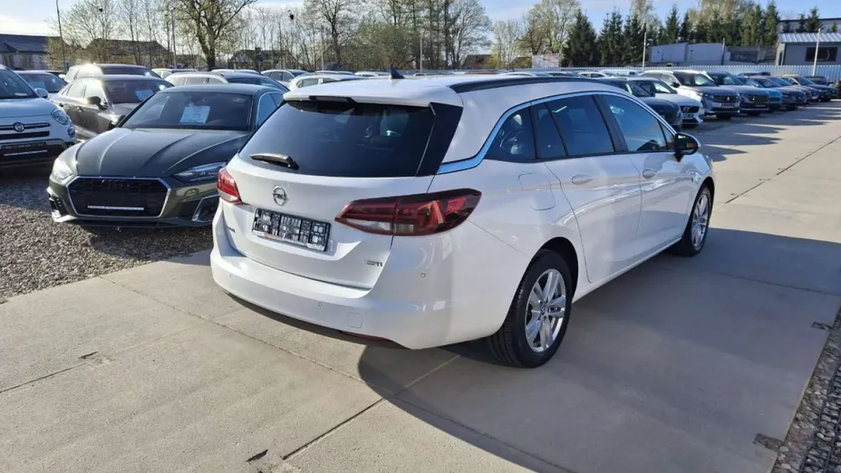 OPEL Astra -
