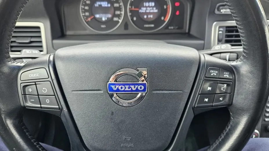 VOLVO V70 -