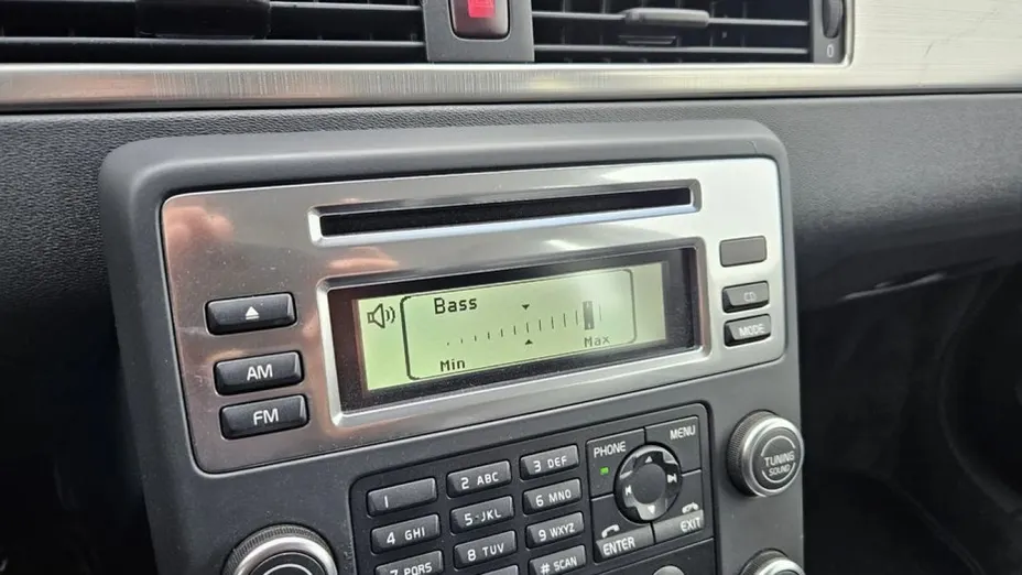VOLVO V70 -