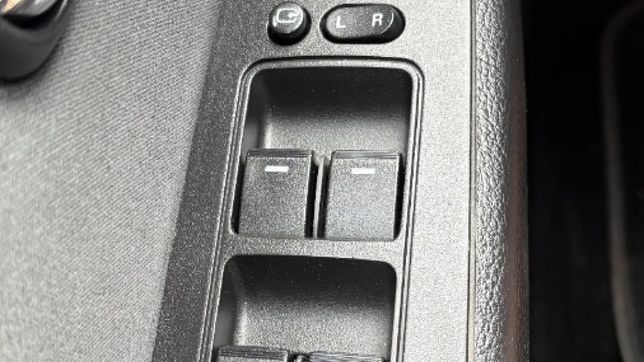 MAZDA 6 -