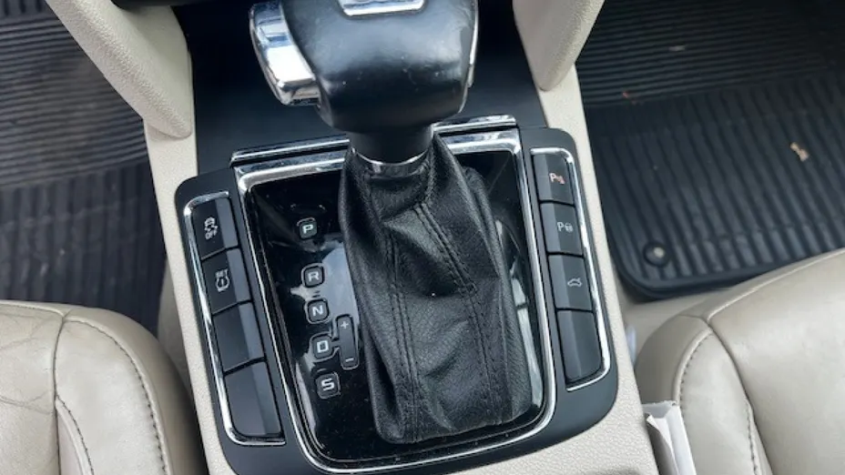 SKODA Superb -