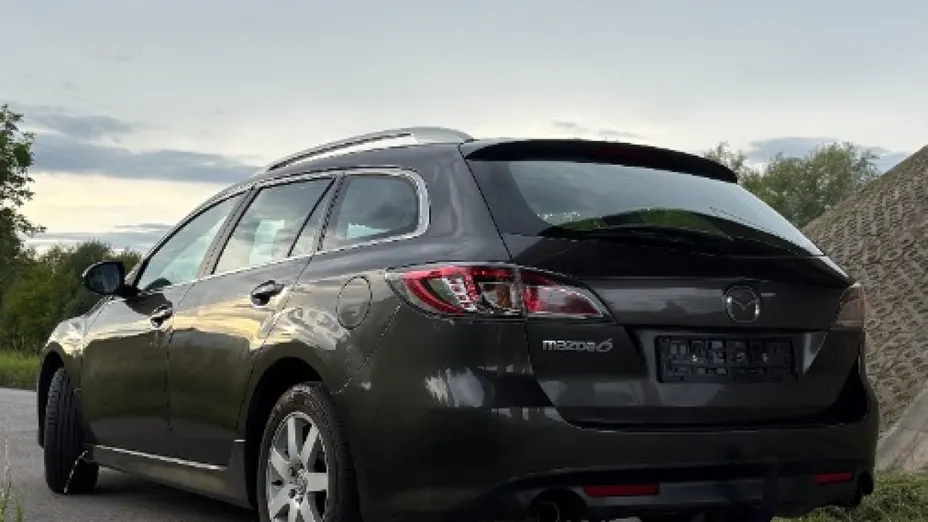 MAZDA 6 -