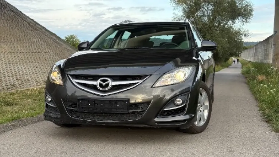 MAZDA 6 -