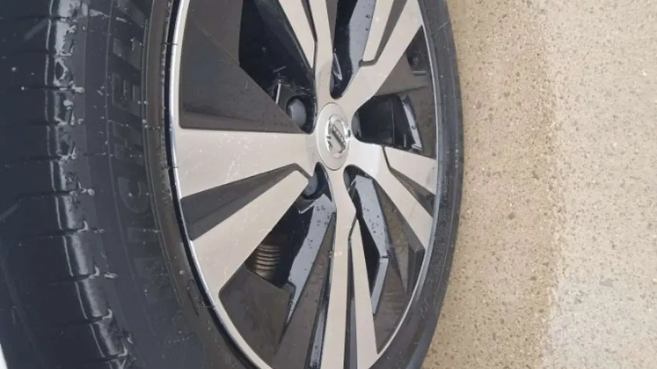 VOLVO V60 -