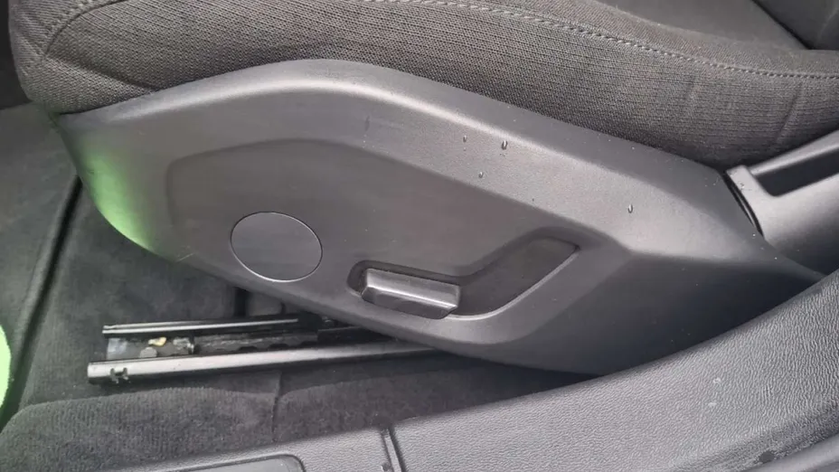 VOLVO V60 -
