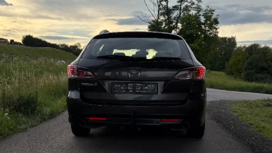 MAZDA 6 -