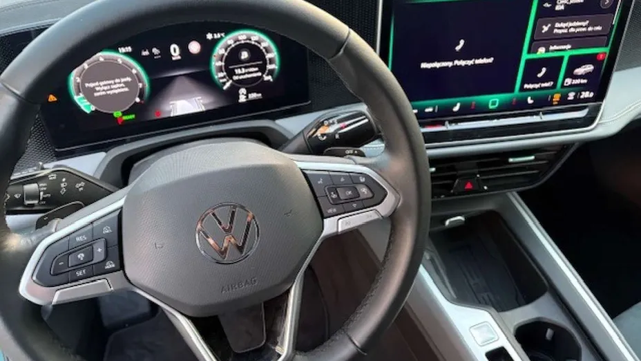 VOLKSWAGEN Passat -