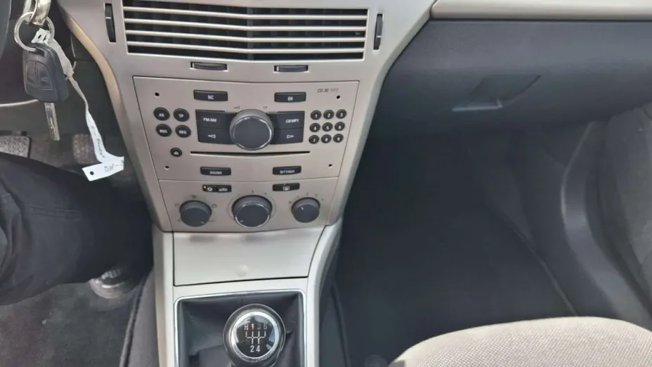 OPEL Astra -