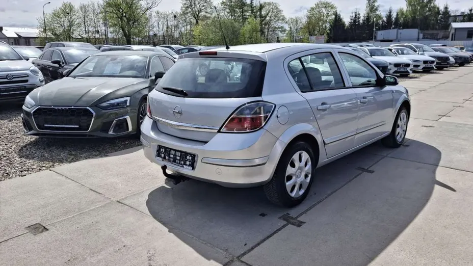OPEL Astra -