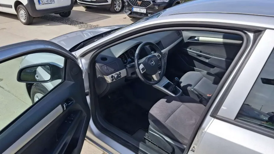 OPEL Astra -