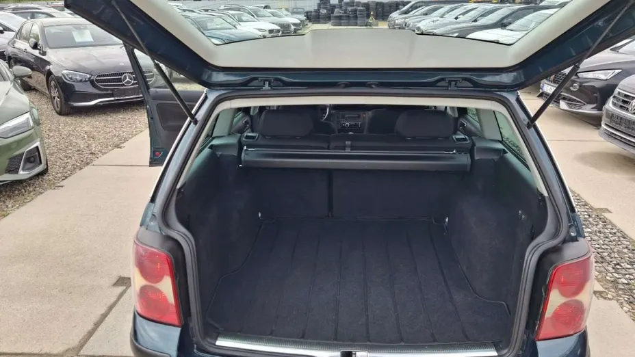 VOLKSWAGEN Passat -