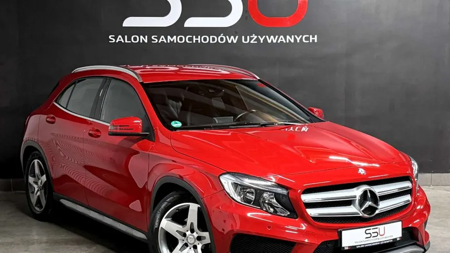 MERCEDES-BENZ GLA -