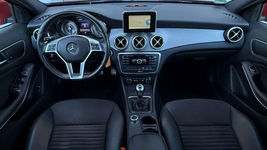 MERCEDES-BENZ GLA -